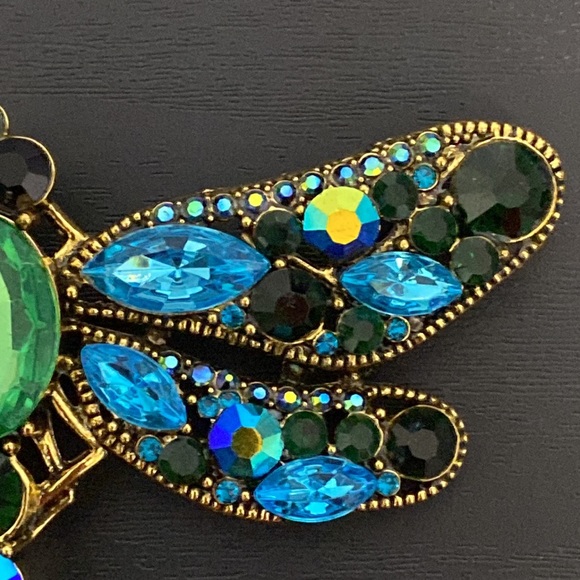Large Dragonfly Rhinestone Brooch - Picture 6 of 11